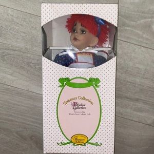 COLLECTIBLE Paradise Galleries Doll
